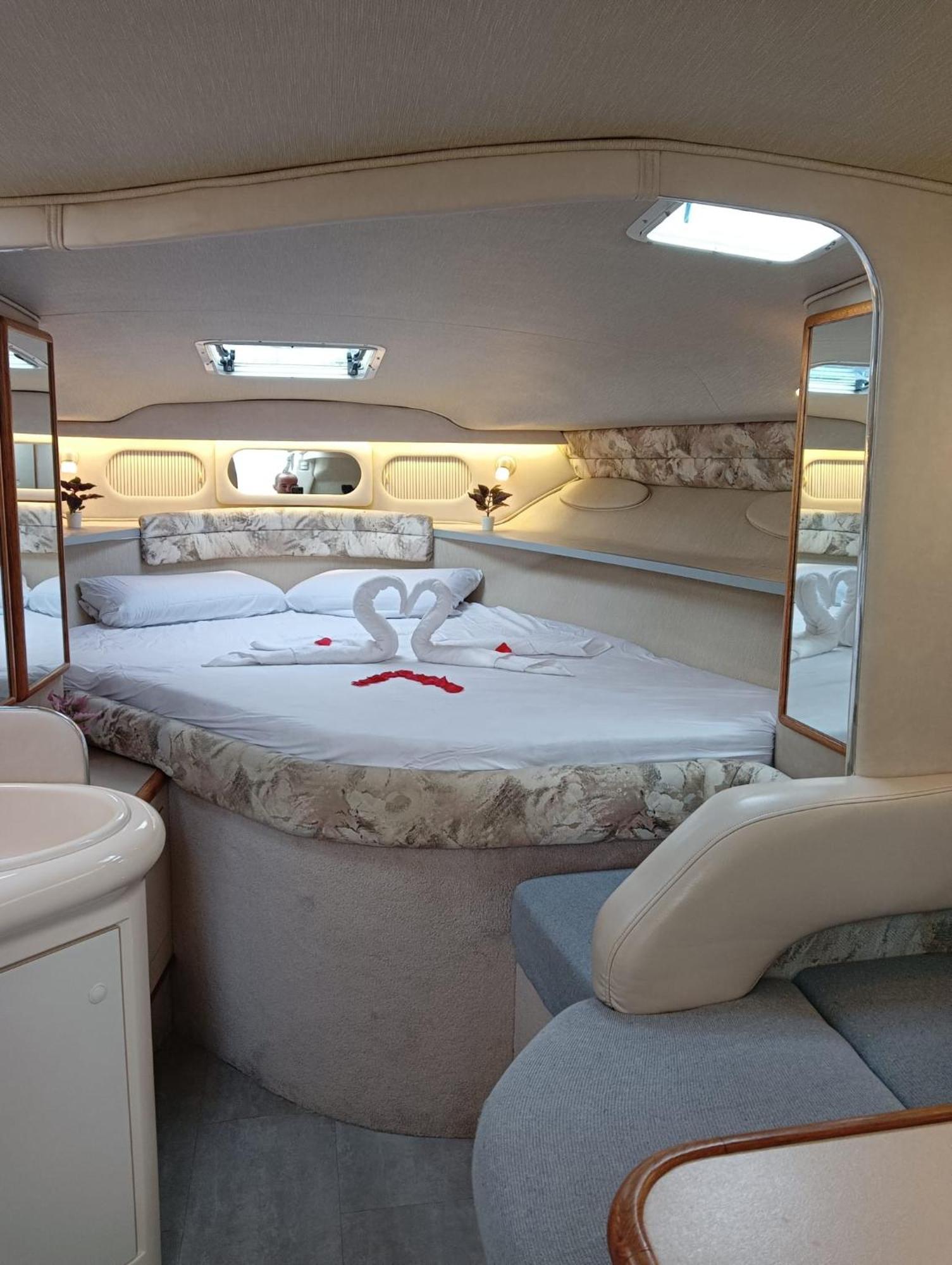 Diagonal Mar Sailboat Otel Sant Adria de Besos Dış mekan fotoğraf